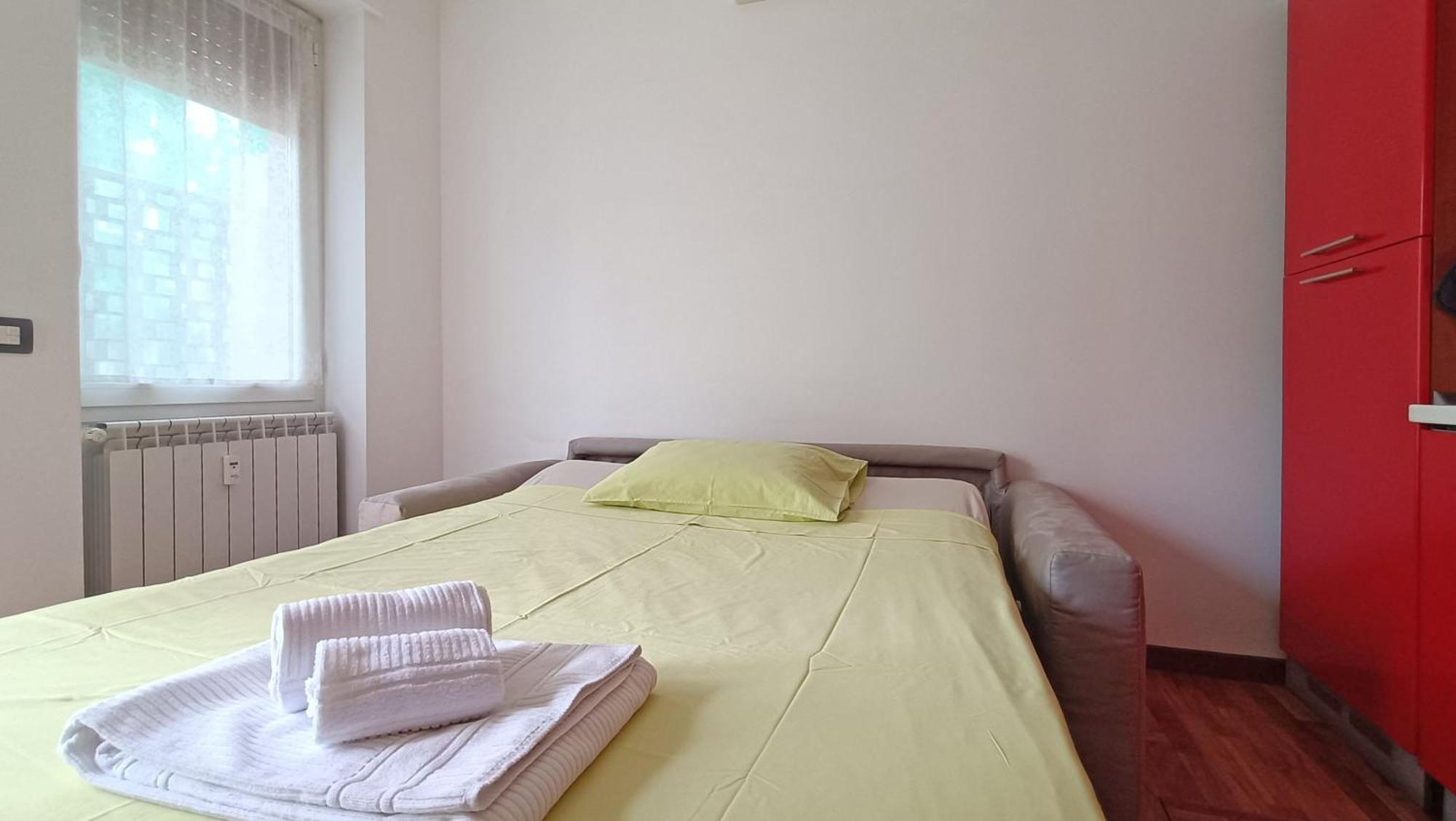 Sahi - Via Dei Ciclamini Mm1 Primaticcio, Stadio San Siro, Ospedale San Carlo Milan Luaran gambar